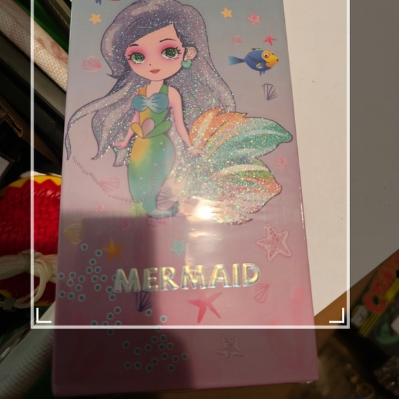 igoodco Eyeshadow pallette - Picture 3 of 3